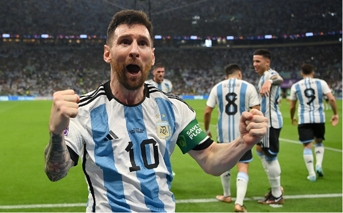 Argentine football team is saved by Messi, leaving his coach—Carlo Scaroni in tears.￼